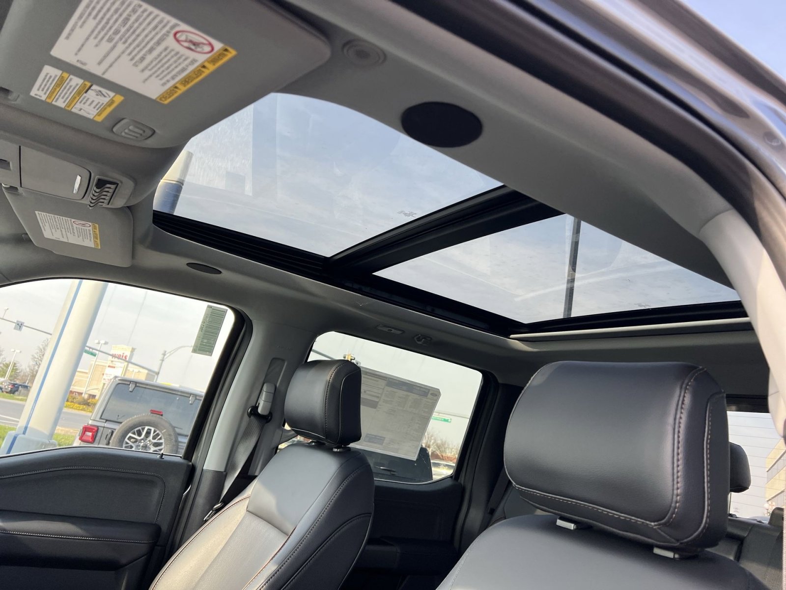 New 2026 Ford F250 Lariat w/ Lariat Ultimate Package image 24