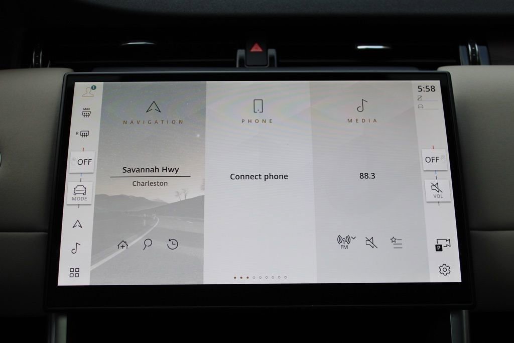 Certified 2025 Land Rover Discovery Sport S image 19