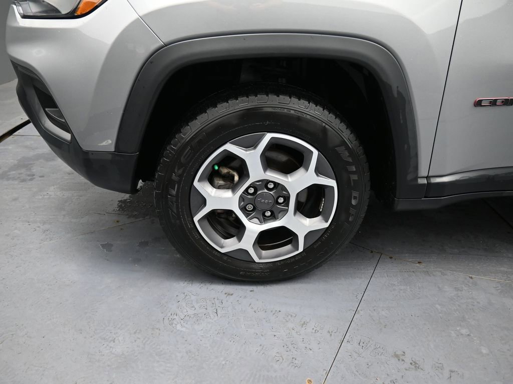 Used 2022 Jeep Compass Trailhawk w/ Trailhawk Elite Group image 14