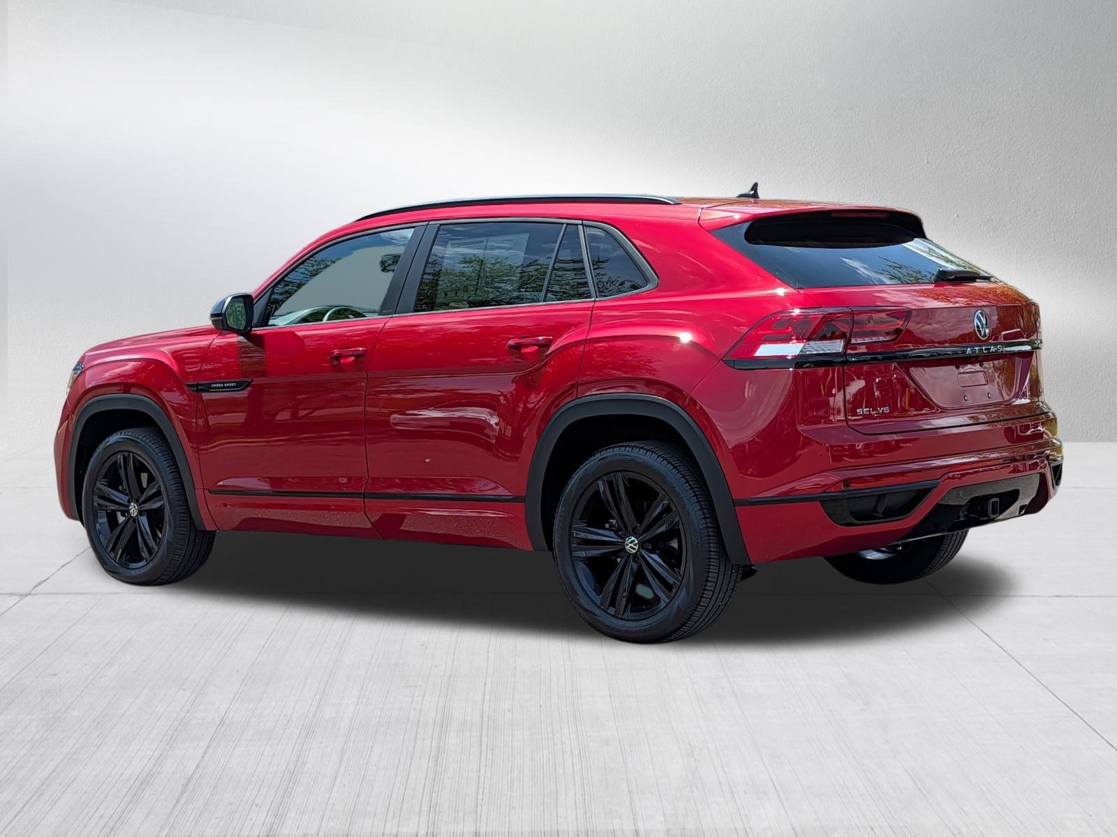 Used 2023 Volkswagen Atlas Cross Sport SEL R-Line AWD/4WD image 5