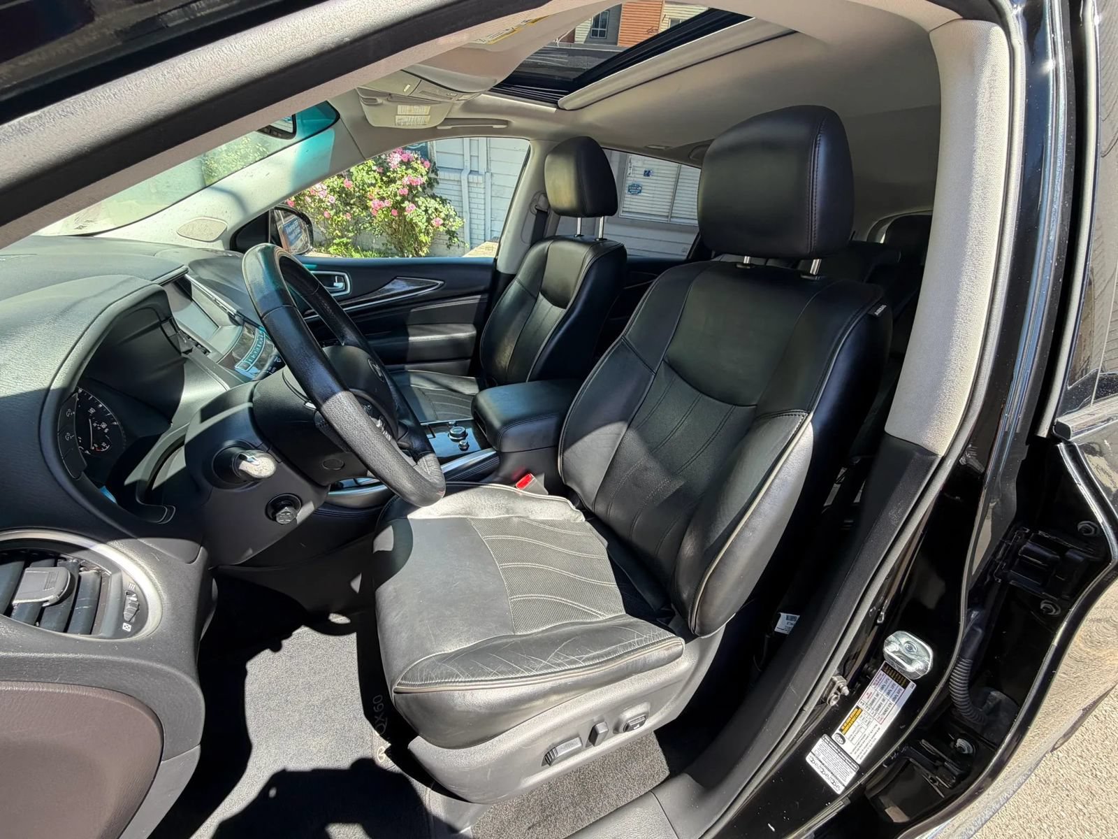 Used 2015 INFINITI QX60 Luxe w/ Premium Plus Package AWD/4WD image 43