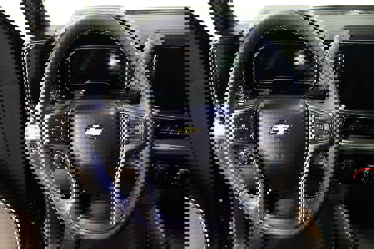 Used 2025 Chevrolet Silverado 2500 High Country w/ Technology Package image 46