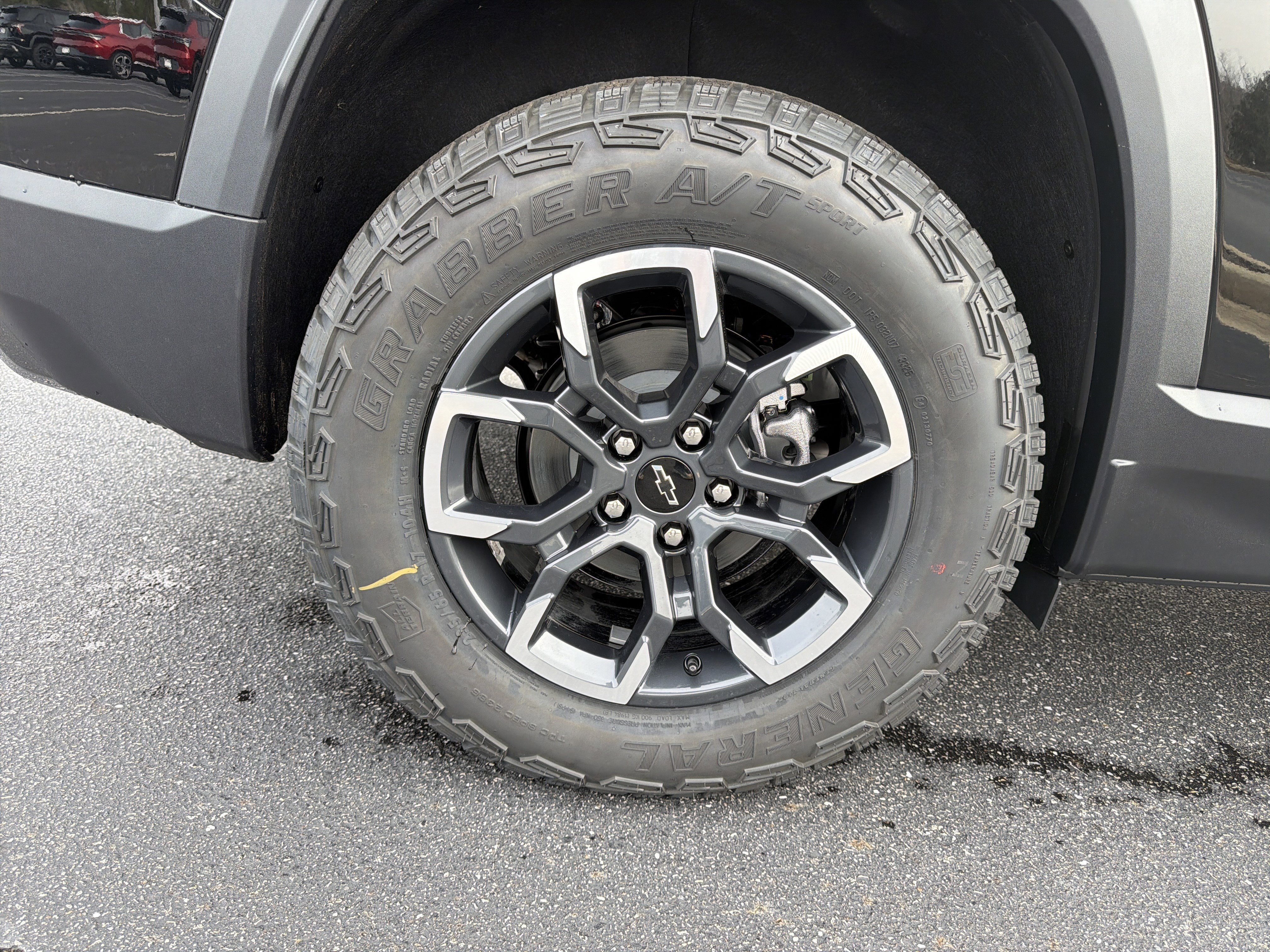 New 2026 Chevrolet Equinox ACTIV w/ Convenience Package III image 17