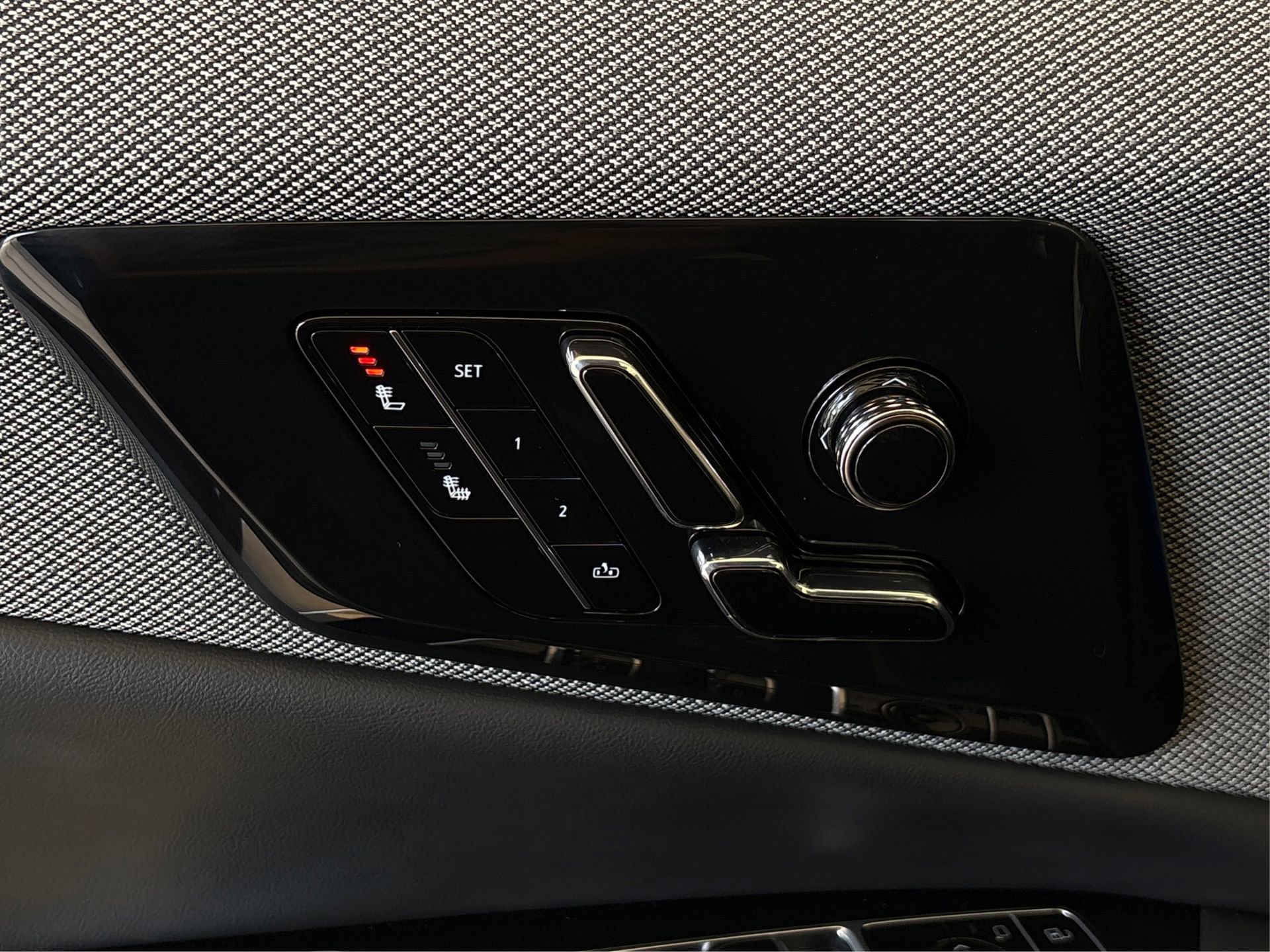 New 2026 Cadillac Optiq Luxury 1 RWD image 28