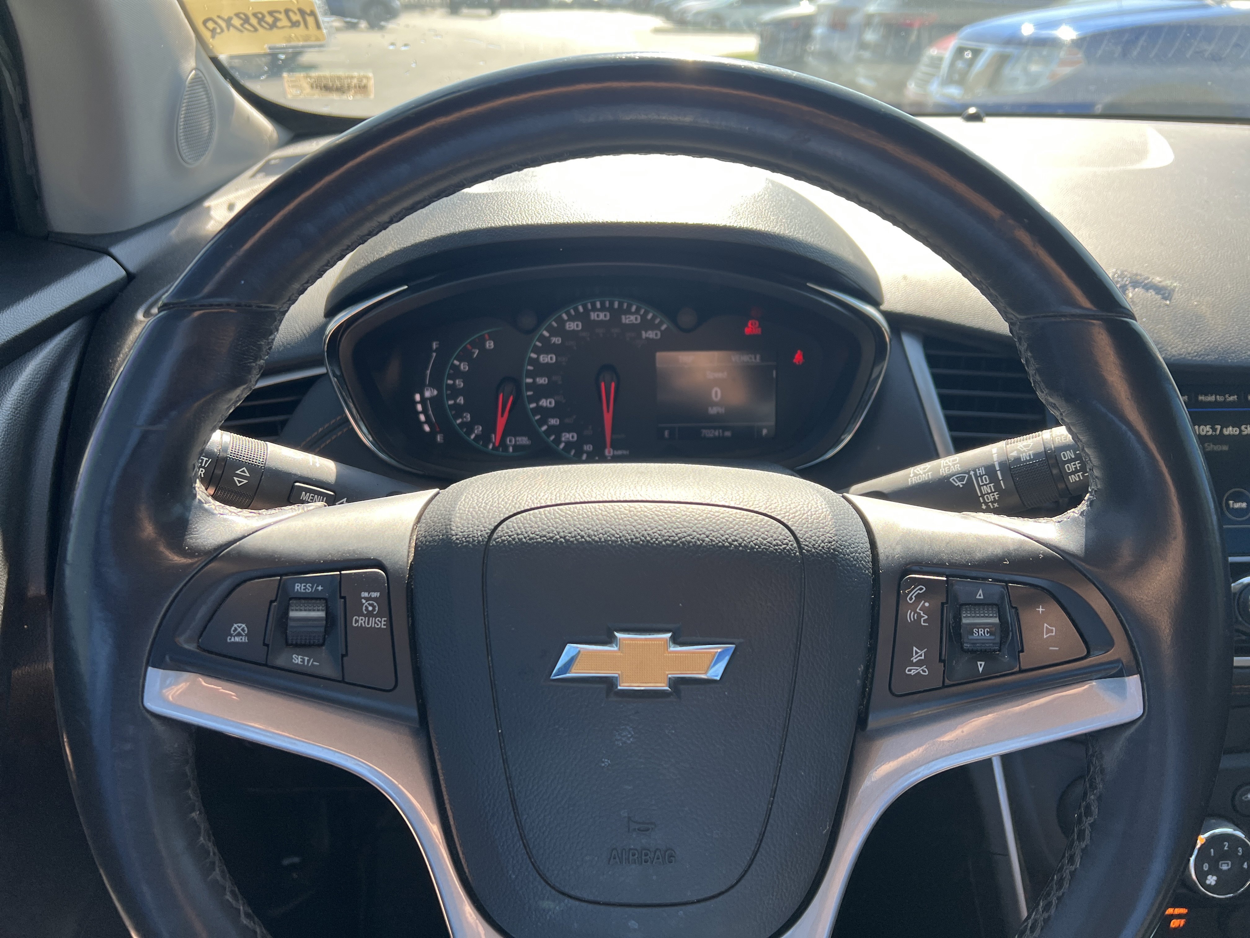 Used 2018 Chevrolet Trax LT w/ LT Convenience Package FWD image 9