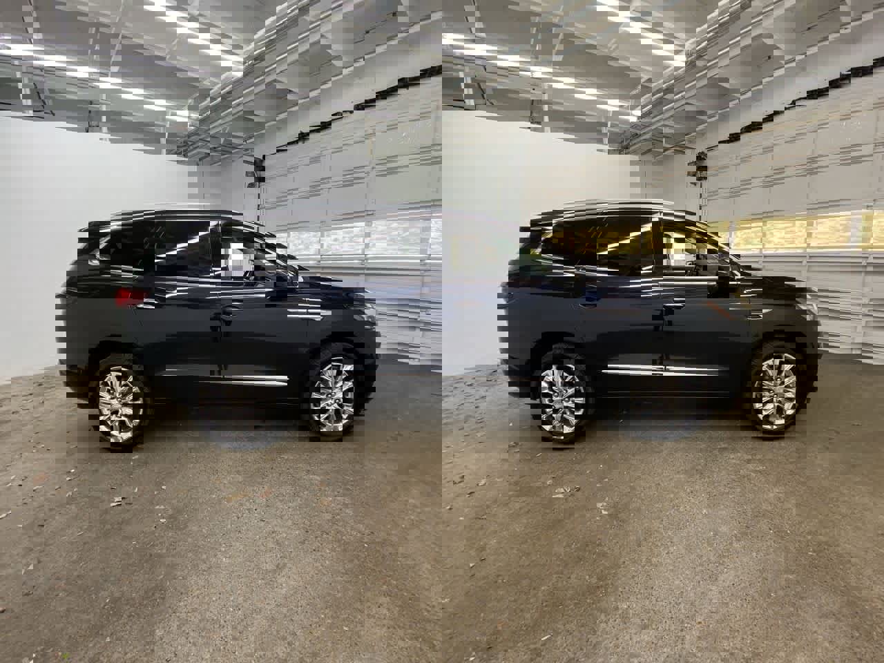 Used 2020 Buick Enclave Premium w/ Sun and Sites Package image 7