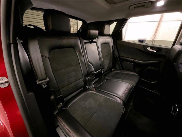 Certified 2022 Ford Escape SEL w/ SEL Stealth AWD Package image 26