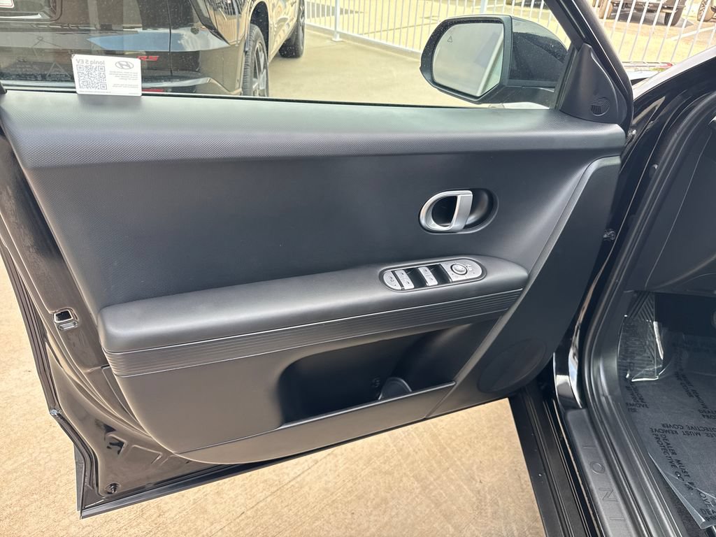 Used 2024 Hyundai Ioniq 5 SEL AWD/4WD image 10