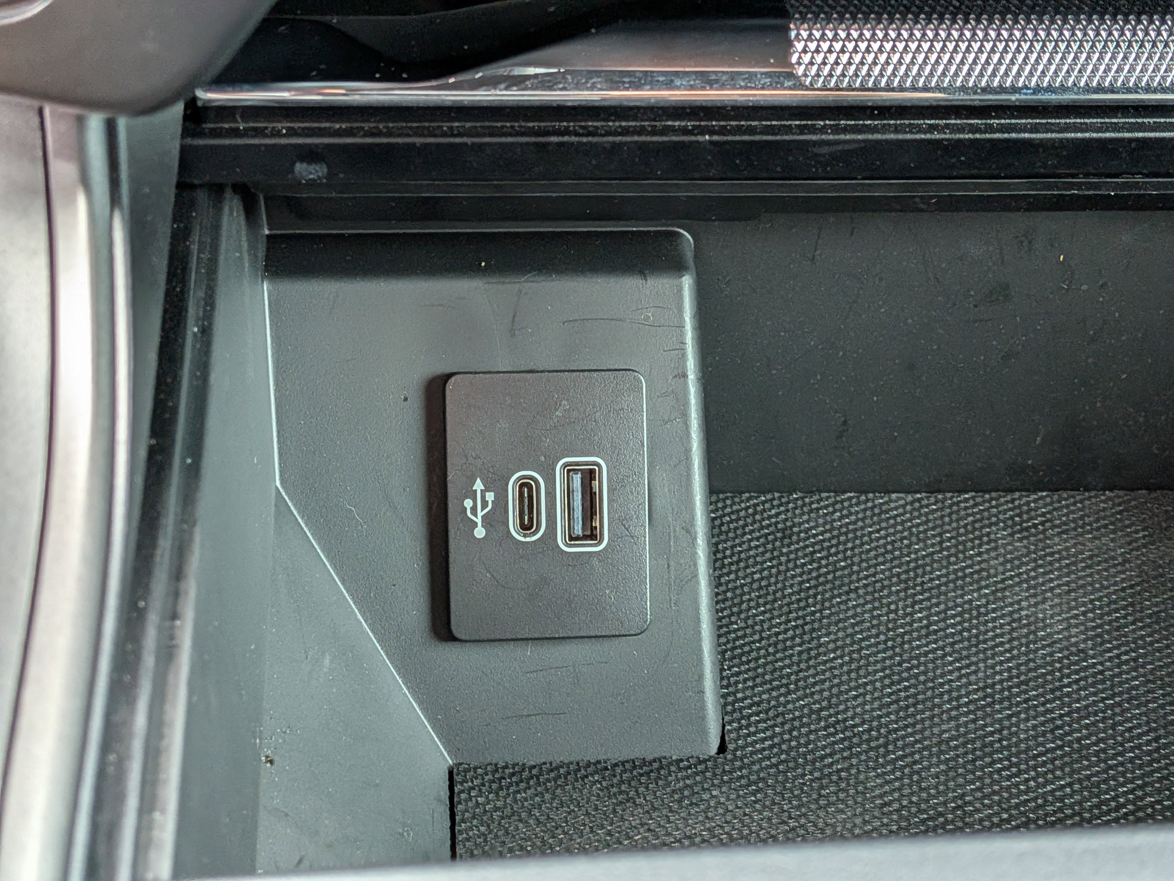 Used 2025 Ford F150 Lariat w/ Equipment Group 501A Mid image 33
