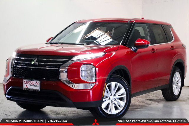 New 2025 Mitsubishi Outlander ES