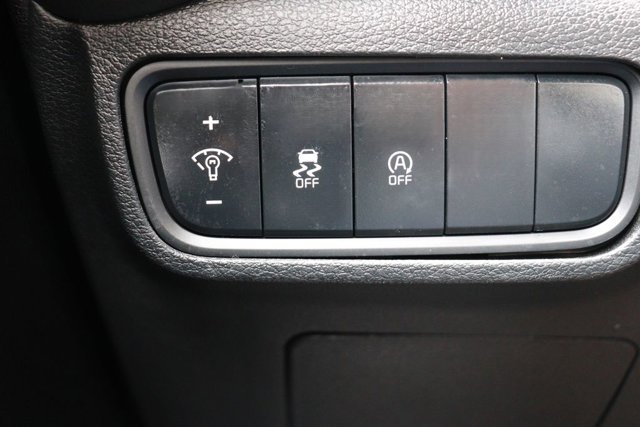 Used 2025 Kia Soul LX w/ LX Technology Package FWD image 22