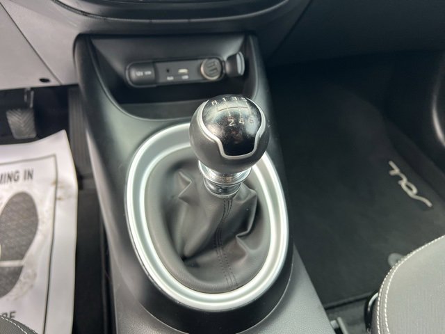 Used 2019 Kia Soul image 17