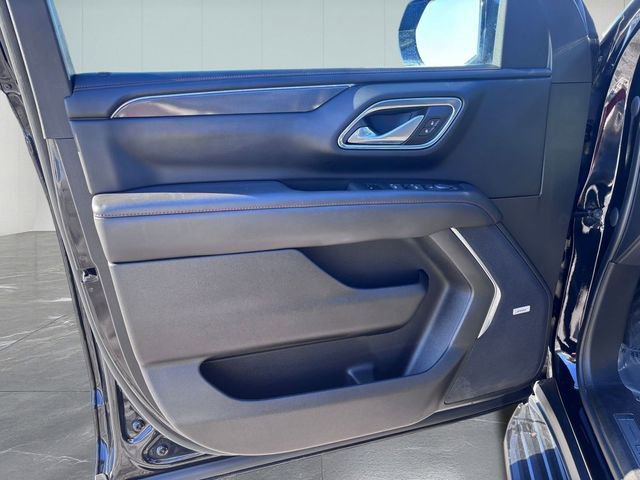 Used 2023 Chevrolet Suburban RST image 12