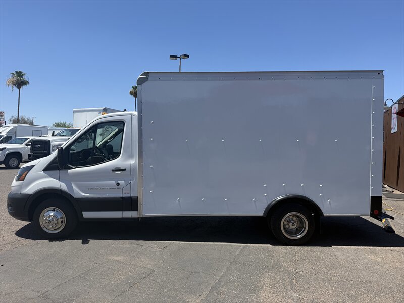 Used 2022 Ford Transit 350 DRW RWD image 5
