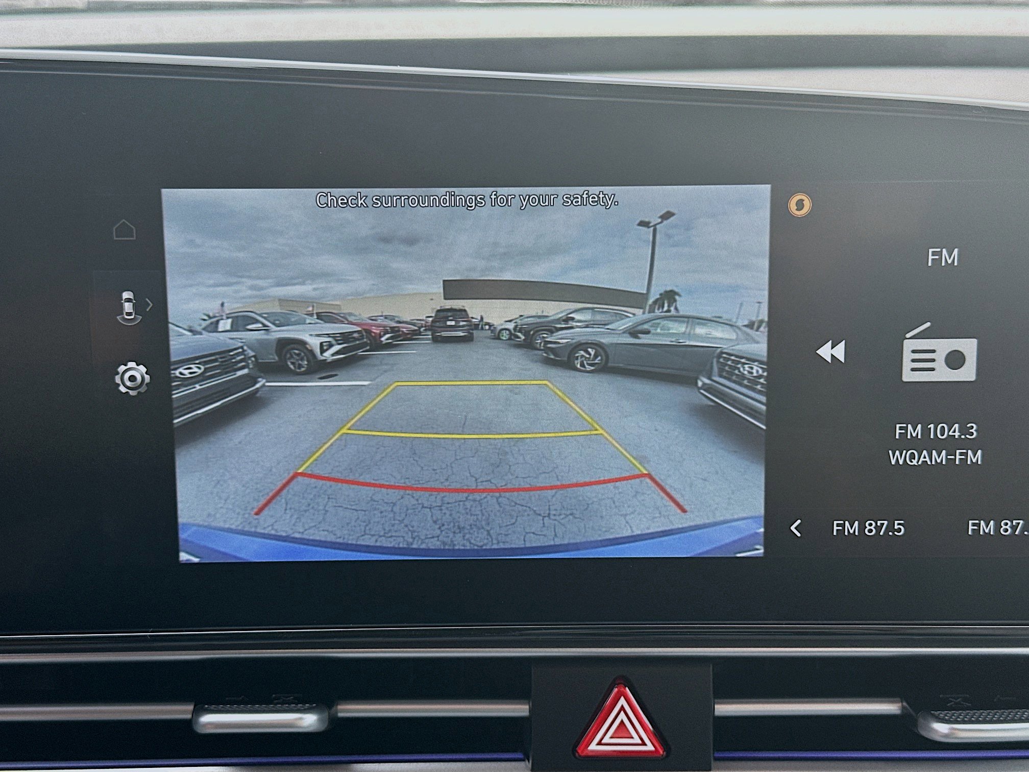 New 2025 Hyundai Elantra Limited w/ Cargo Package image 12