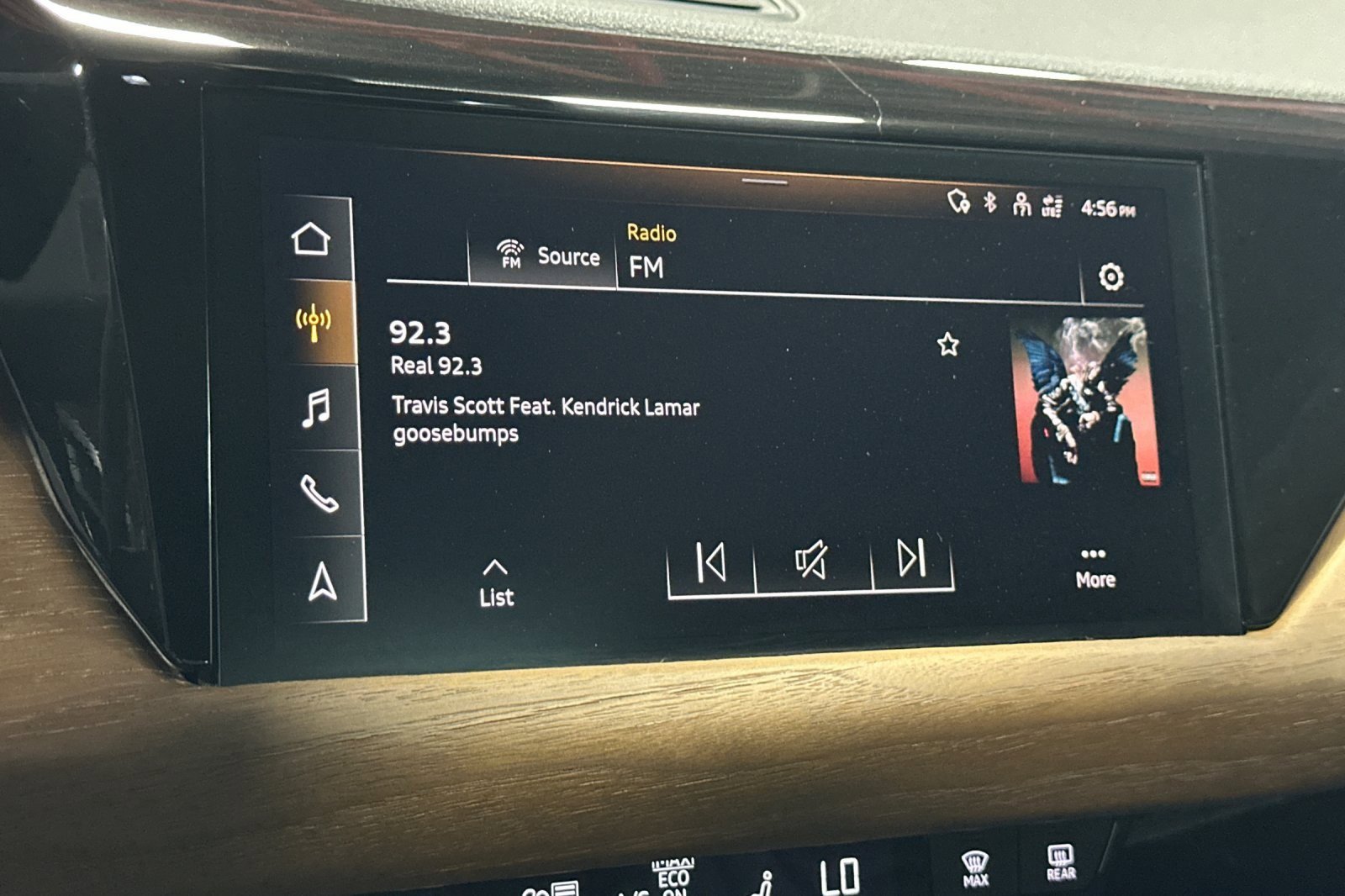 Used 2022 Audi e-tron GT Premium Plus image 16