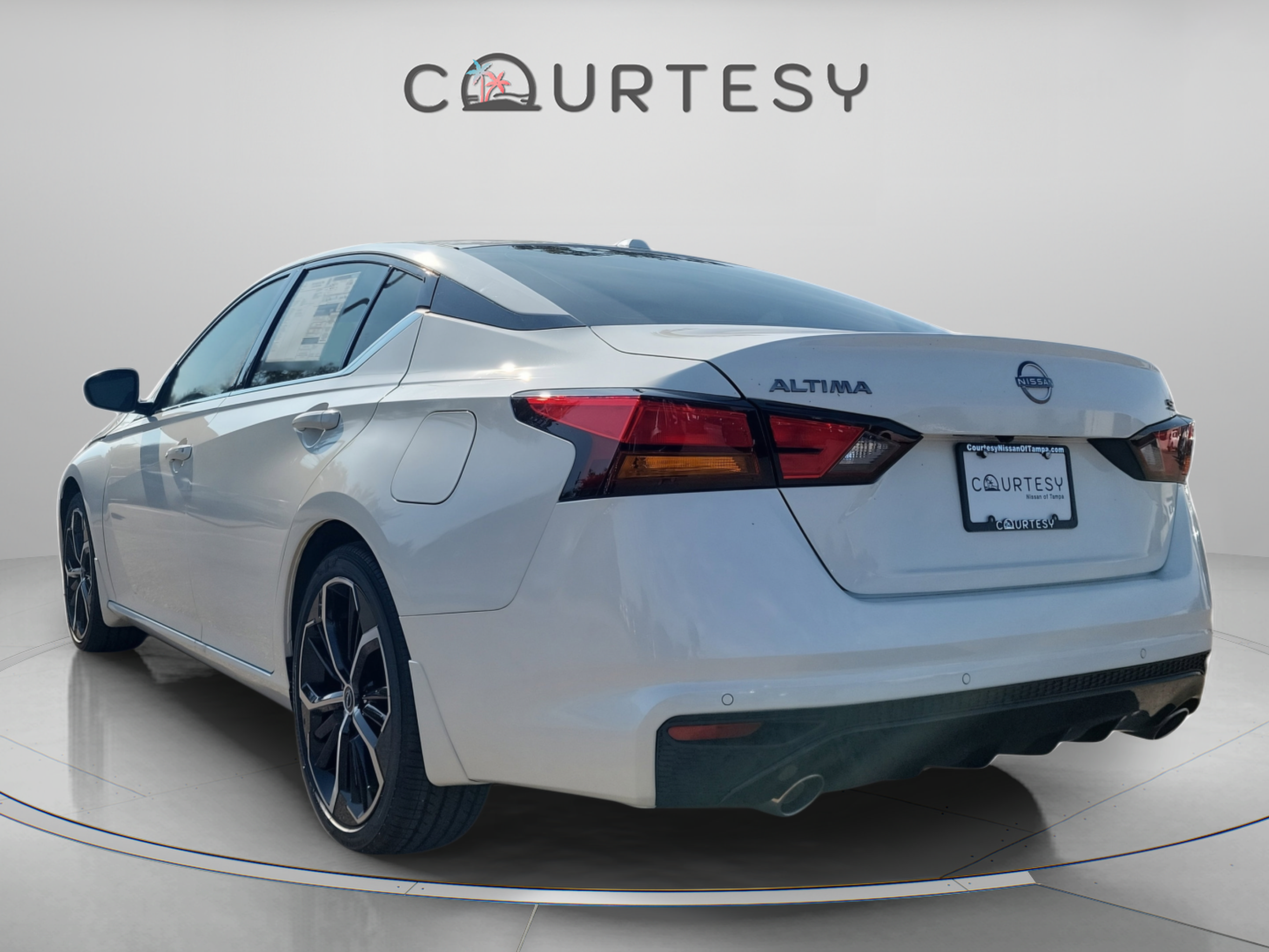 New 2025 Nissan Altima 2.5 SR FWD image 4