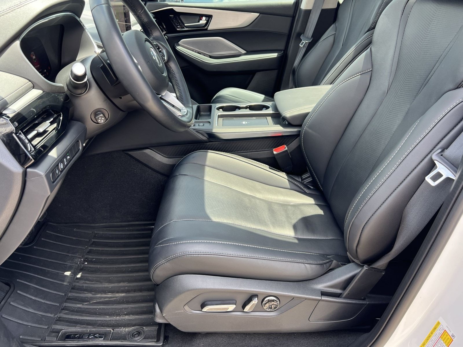 Certified 2025 Acura MDX SH-AWD w/ Technology Package image 10