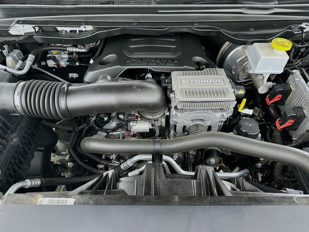 Used 2022 RAM 1500 Laramie AWD/4WD image 31