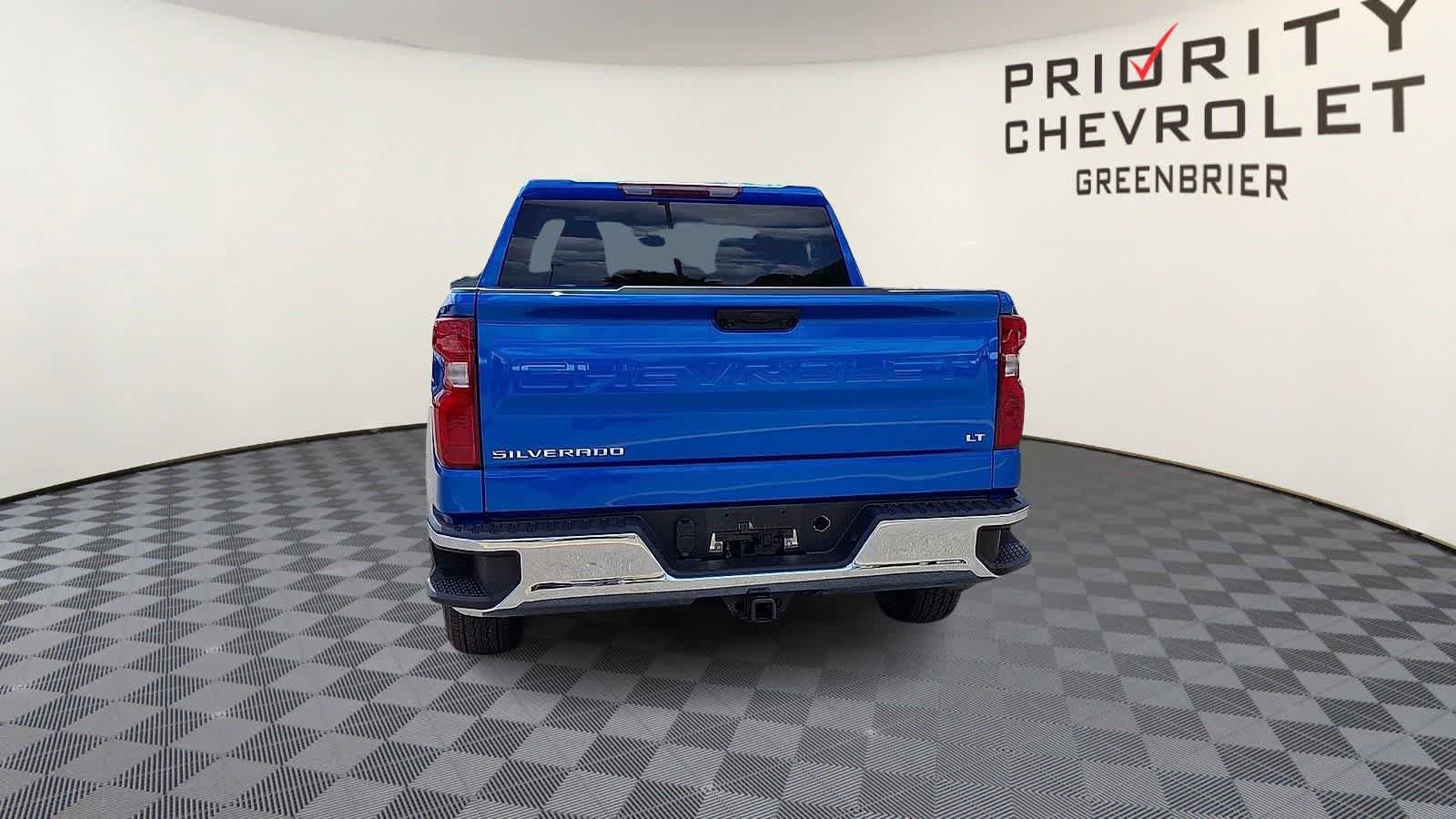 Used 2025 Chevrolet Silverado 1500 LT AWD/4WD image 7