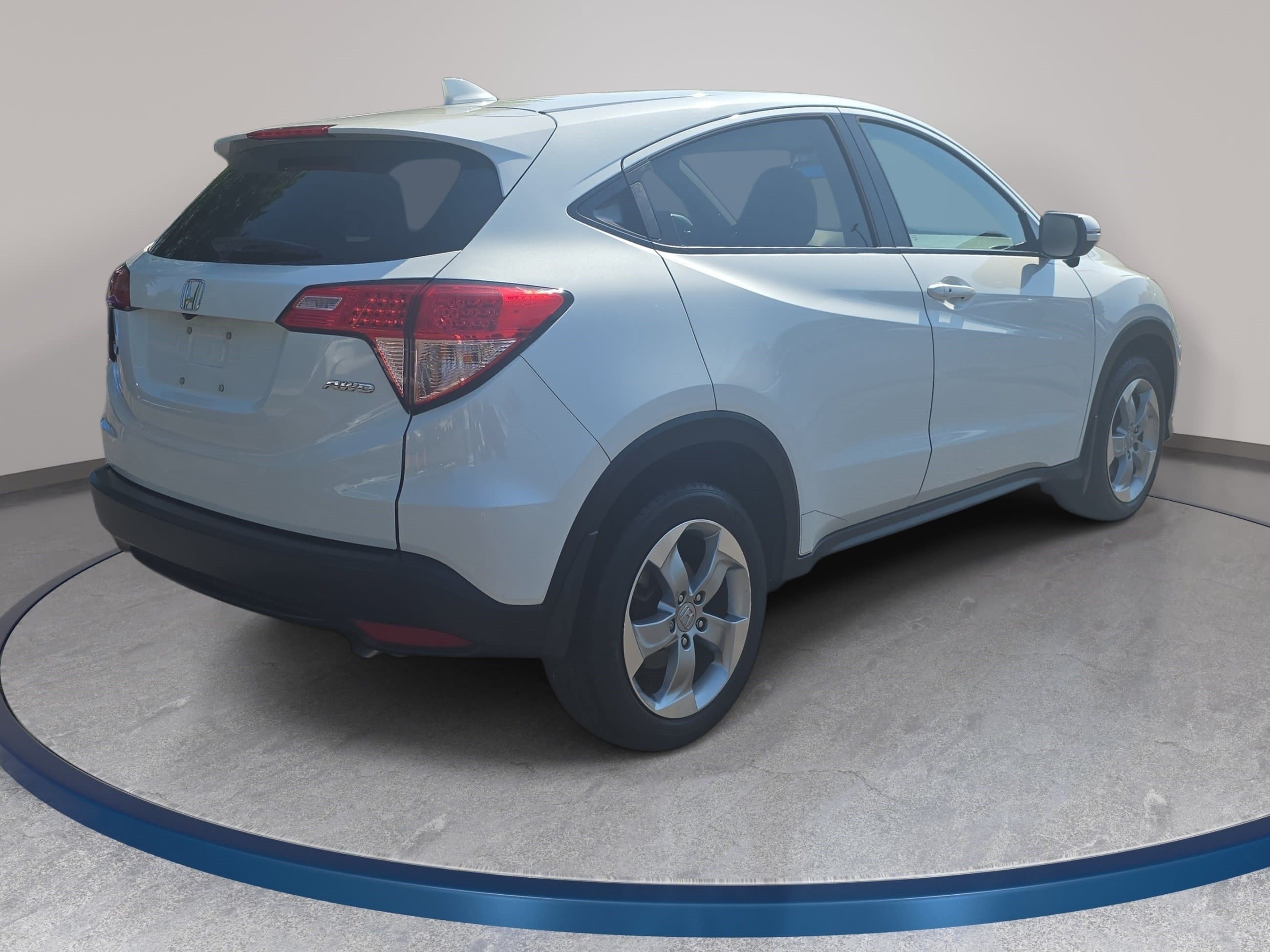 Used 2017 Honda HR-V EX image 5