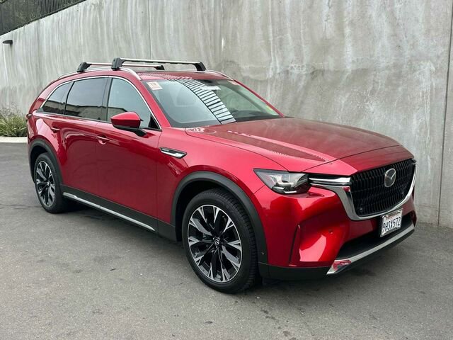 Used 2024 MAZDA CX-90 Plug-In Hybrid w/ Premium Pkg image 2