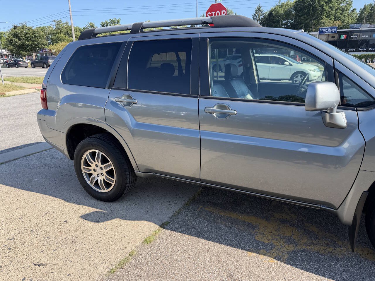 Used 2008 Mitsubishi Endeavor SE AWD/4WD image 8