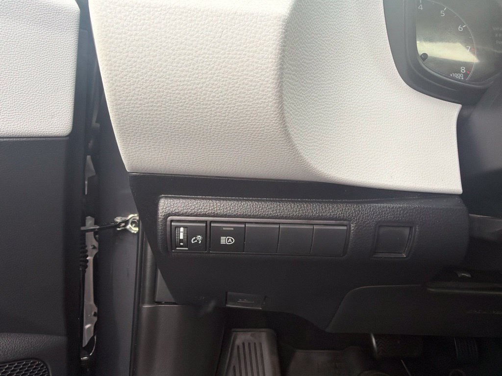 Certified 2024 Toyota Corolla SE w/ SE Premium Package FWD image 21