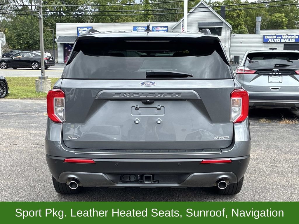 Certified 2023 Ford Explorer XLT w/ Equipment Group 202A AWD/4WD image 4