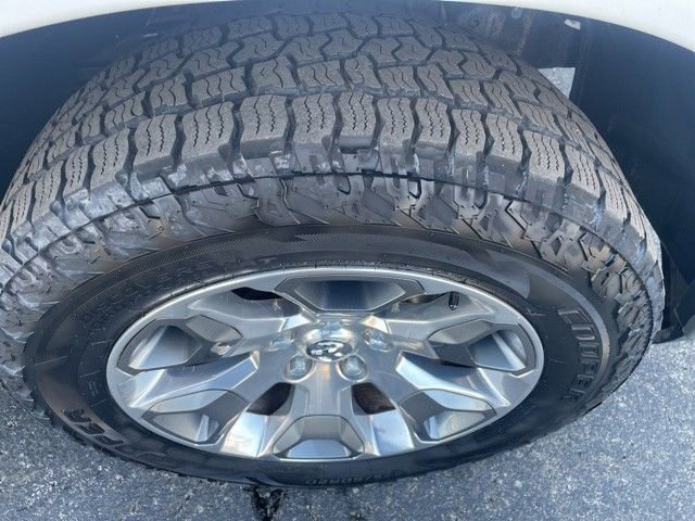 Used 2018 RAM 1500 Limited image 17