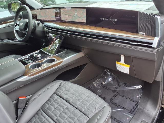 New 2026 Cadillac Escalade Platinum Sport AWD/4WD image 8