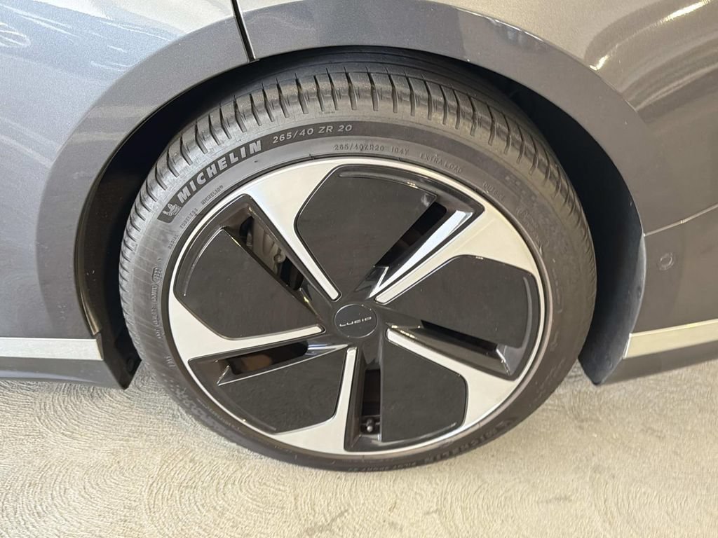 Used 2023 Lucid Air Touring AWD/4WD image 7