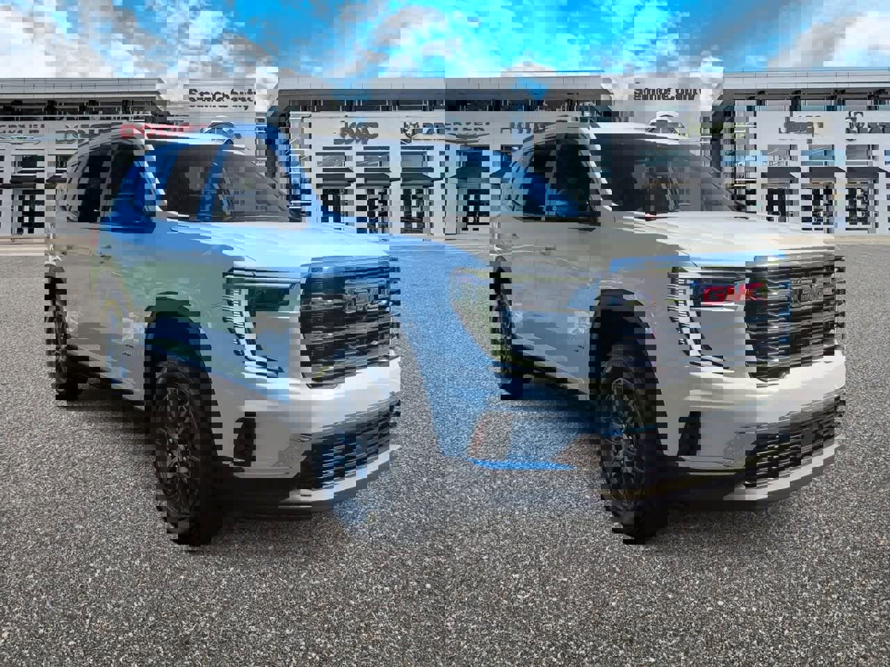 Used 2025 GMC Acadia Elevation image 2