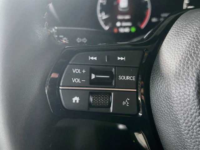 Certified 2025 Honda HR-V Sport image 17