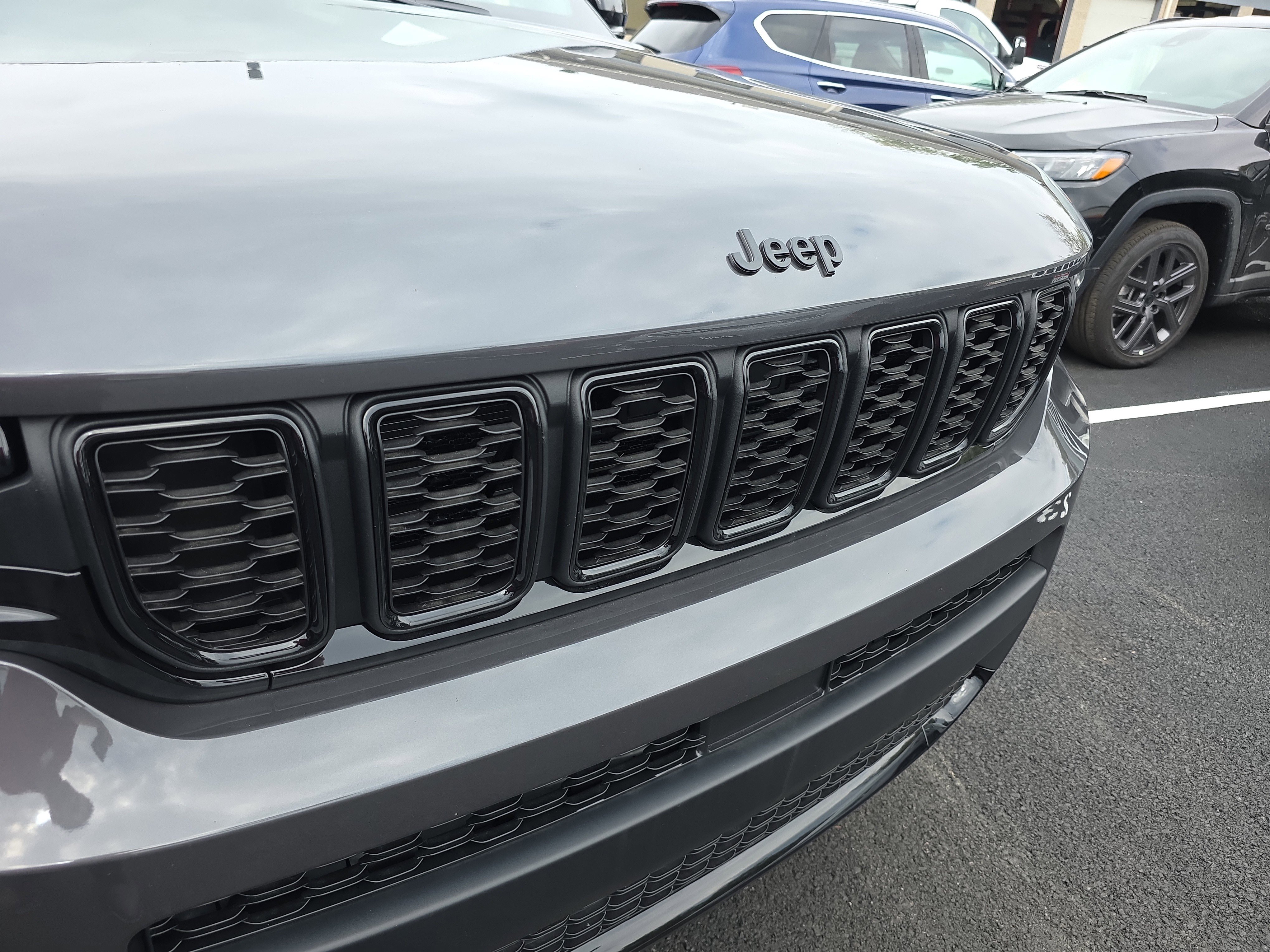 New 2025 Jeep Grand Cherokee L Altitude image 27