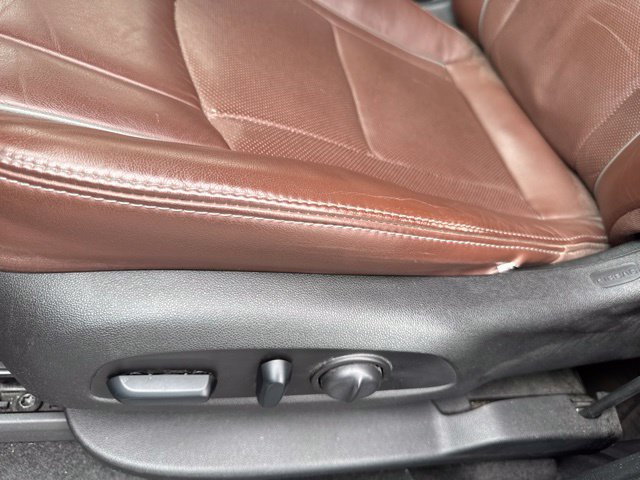 Used 2018 Buick Enclave Avenir w/ Avenir Technology Package AWD/4WD image 22