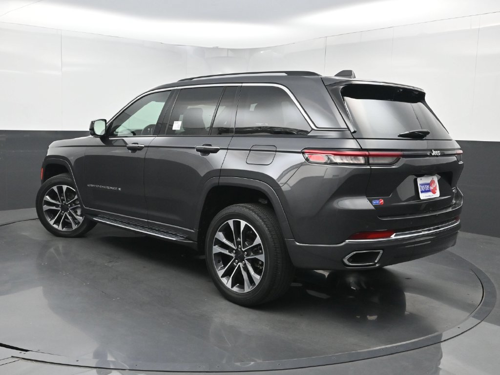 Used 2022 Jeep Grand Cherokee Overland w/ Luxury Tech Group IV RWD image 31
