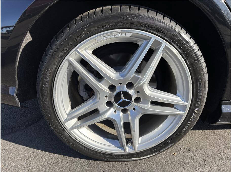 Used 2013 Mercedes-Benz E 350 Sedan image 21
