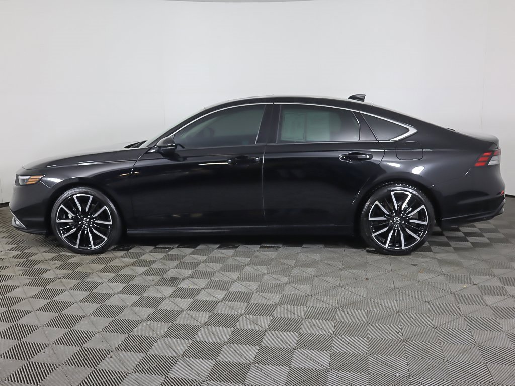 Used 2023 Honda Accord Touring image 19