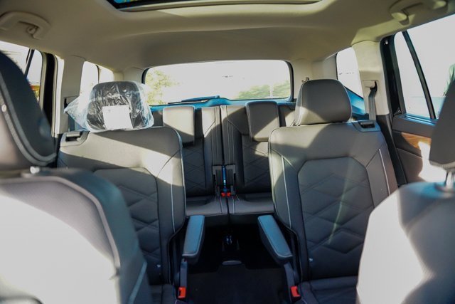 New 2026 Volkswagen Atlas SEL Premium R-Line image 41