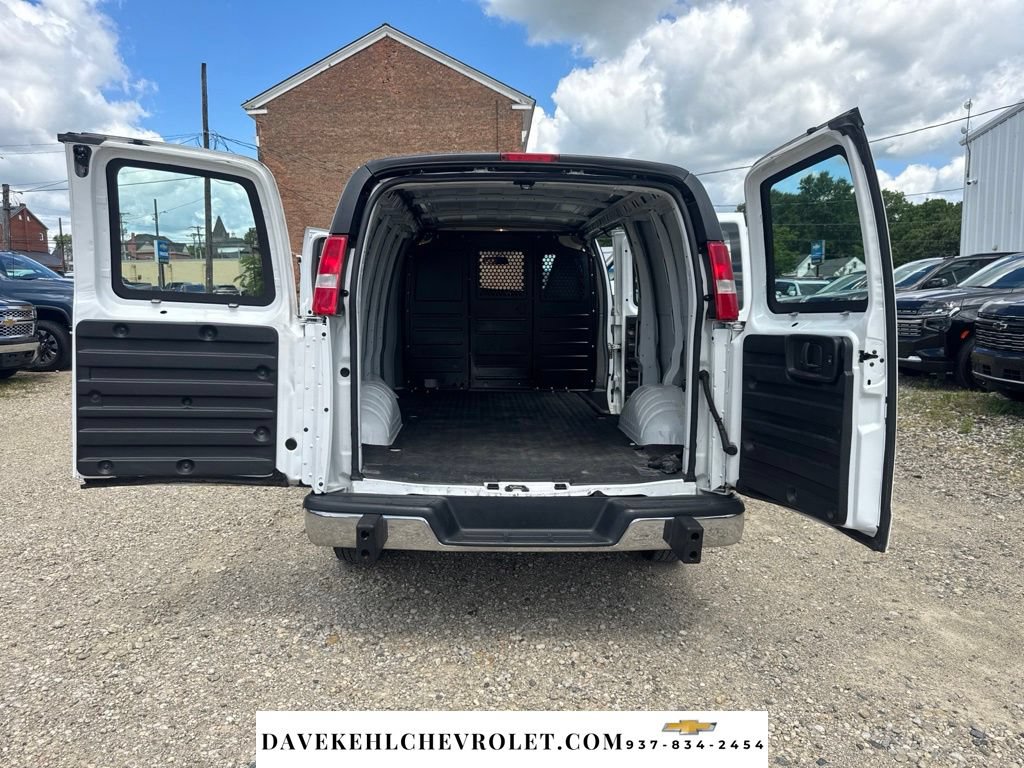 Used 2019 Chevrolet Express 2500 w/ Driver Convenience Package RWD image 28