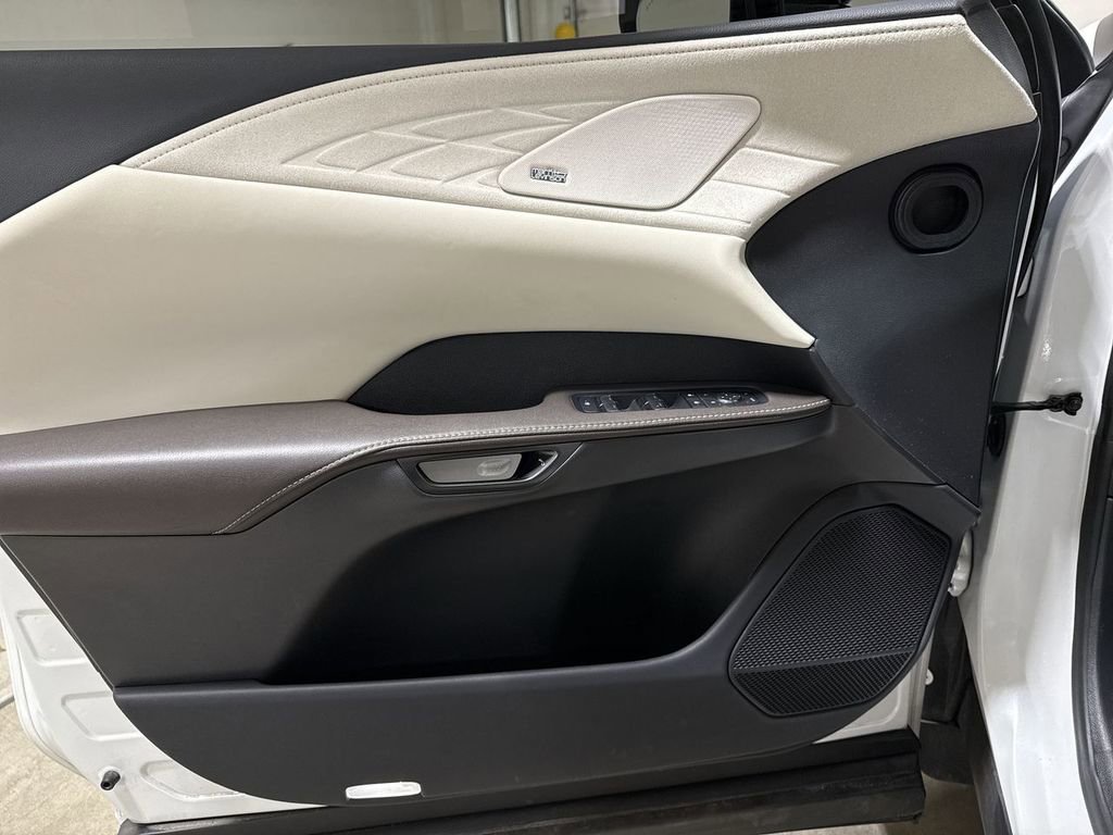 Used 2024 Lexus RX 350h image 22