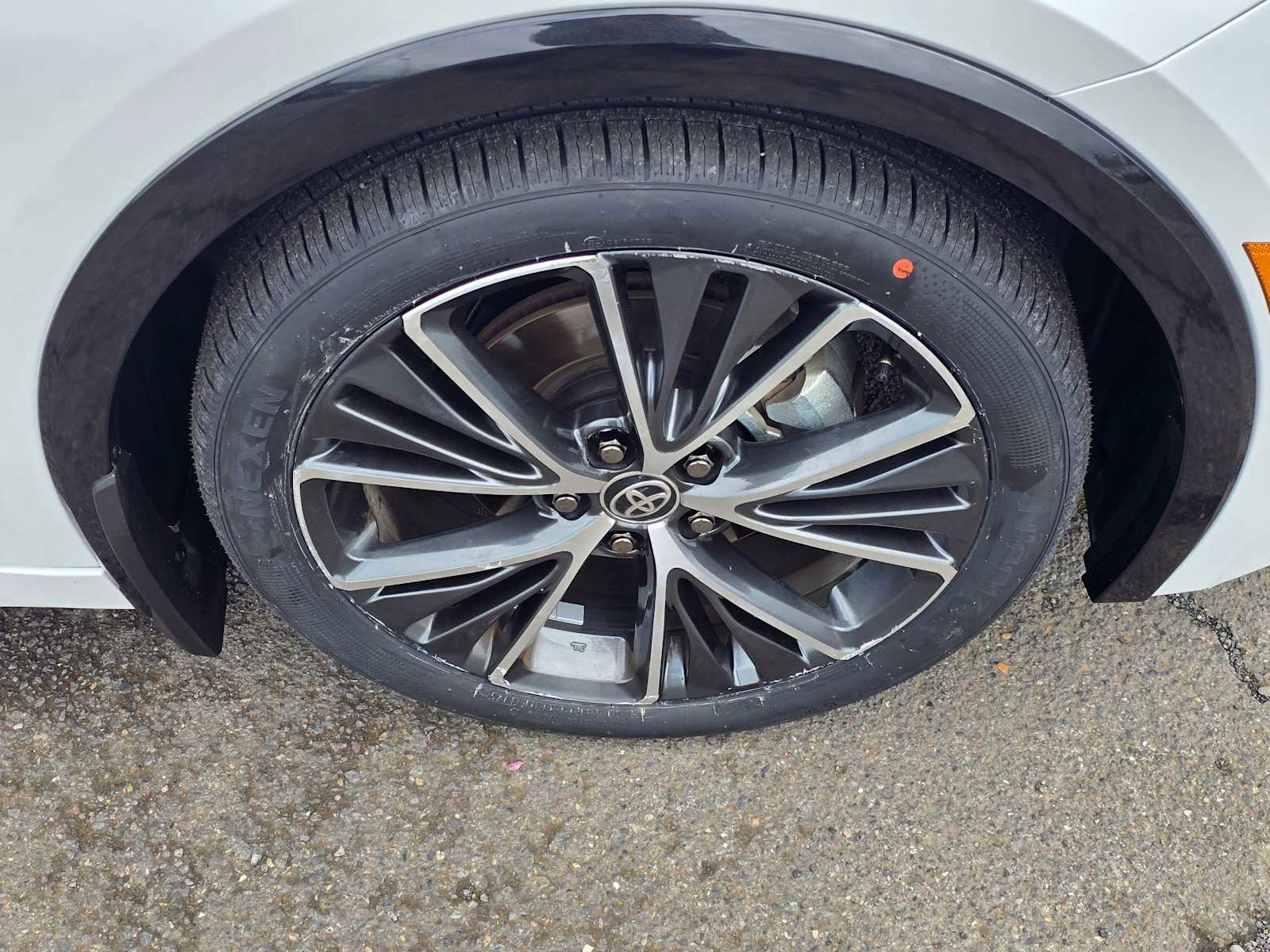 Used 2026 Toyota Prius XLE image 10