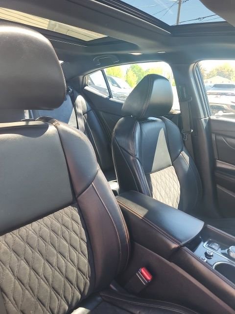 Used 2019 Nissan Maxima SR w/ Premium Package FWD image 15