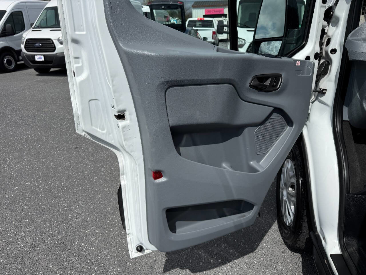 Used 2019 Ford Transit 350 XLT RWD image 11