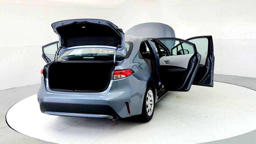 Certified 2021 Toyota Corolla LE w/ Carpet Mat Package (TMS) FWD image 11