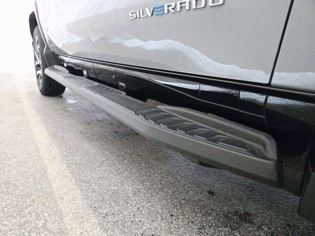 Used 2025 Chevrolet Silverado EV RST image 18