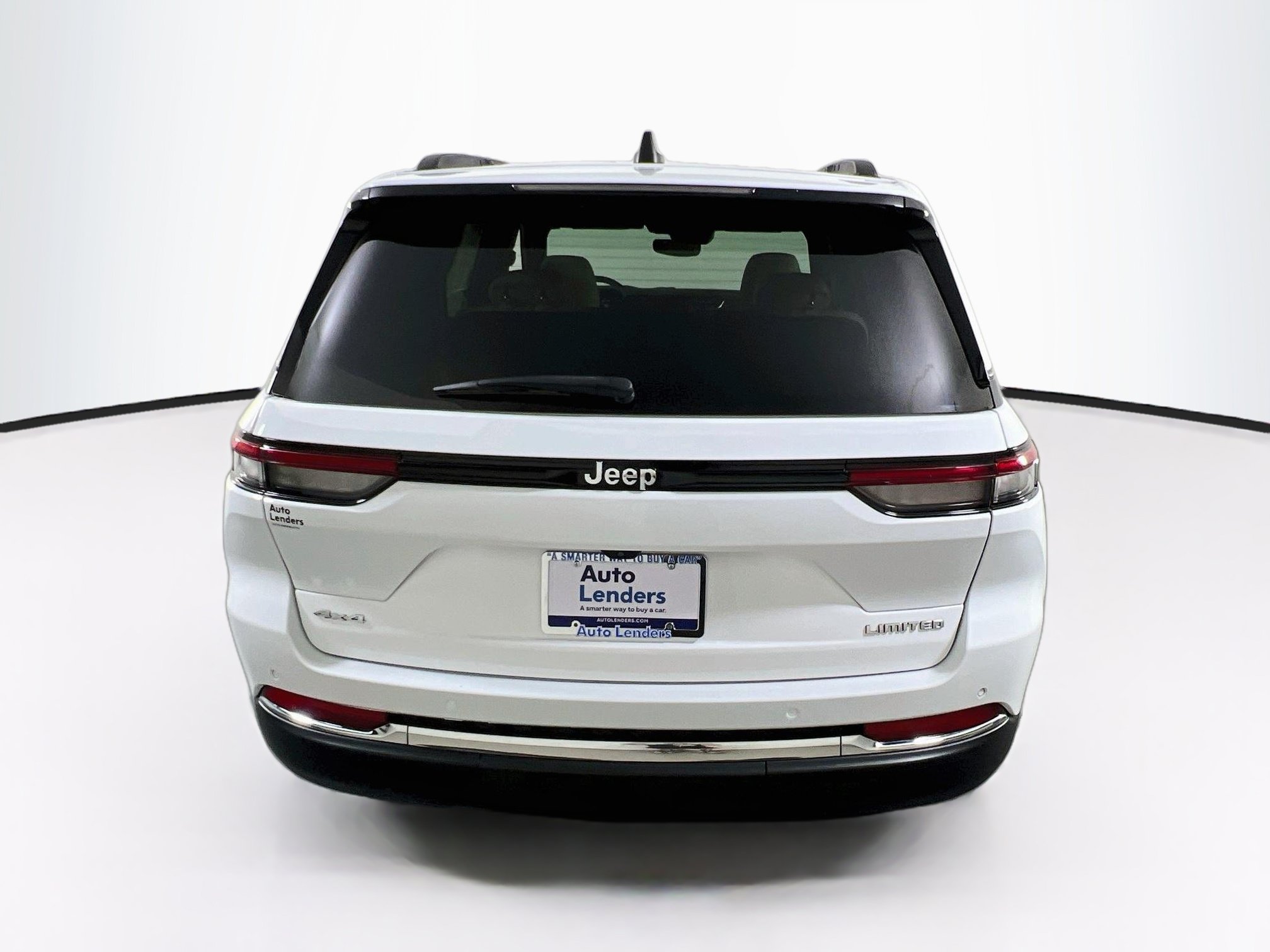 Used 2023 Jeep Grand Cherokee Limited AWD/4WD image 6