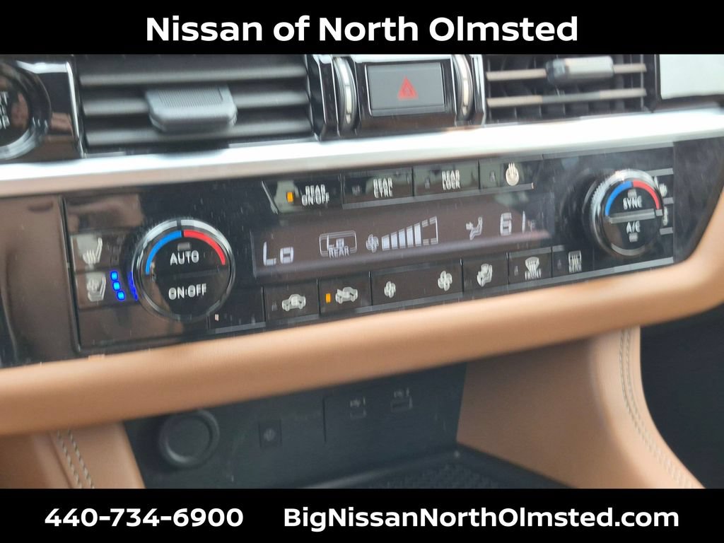 Certified 2025 Nissan Pathfinder Platinum AWD/4WD image 21