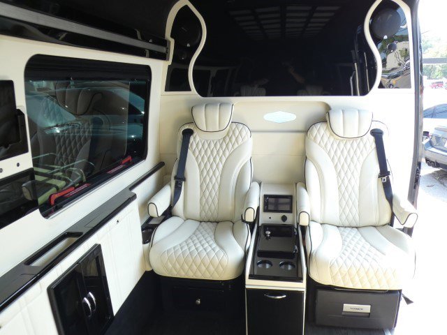 Used 2019 Mercedes-Benz Sprinter 170 image 20